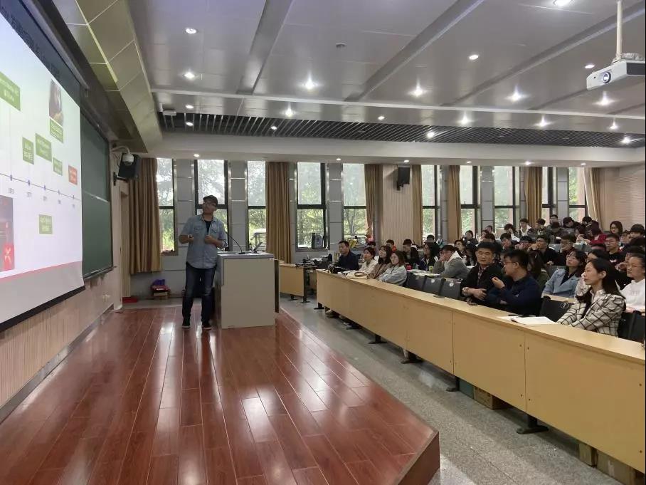中标软件马俊杰介绍操作系统与开源社区情况